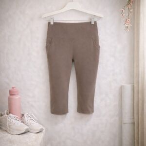 Spyder Active  Women's Brown Capris Sizes S, L and XXL NWT